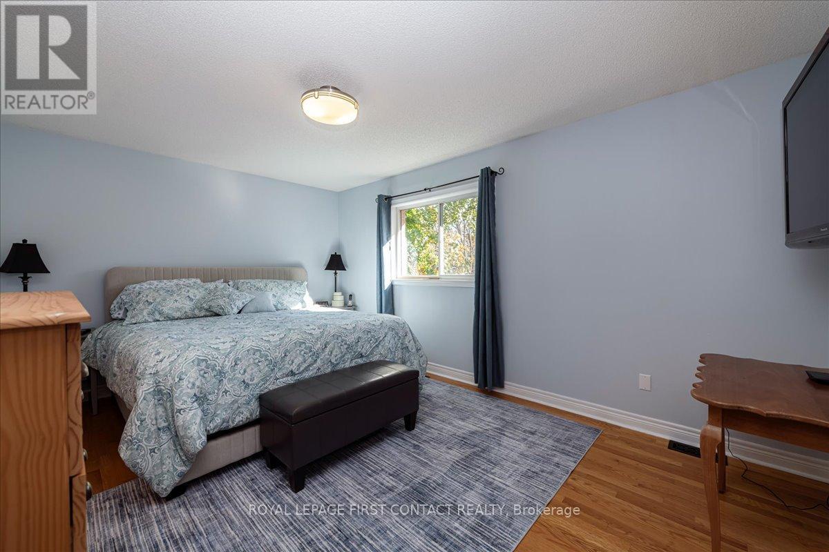 701 Happy Vale Drive E, Innisfil, Ontario  L9S 2E6 - Photo 14 - N12487462