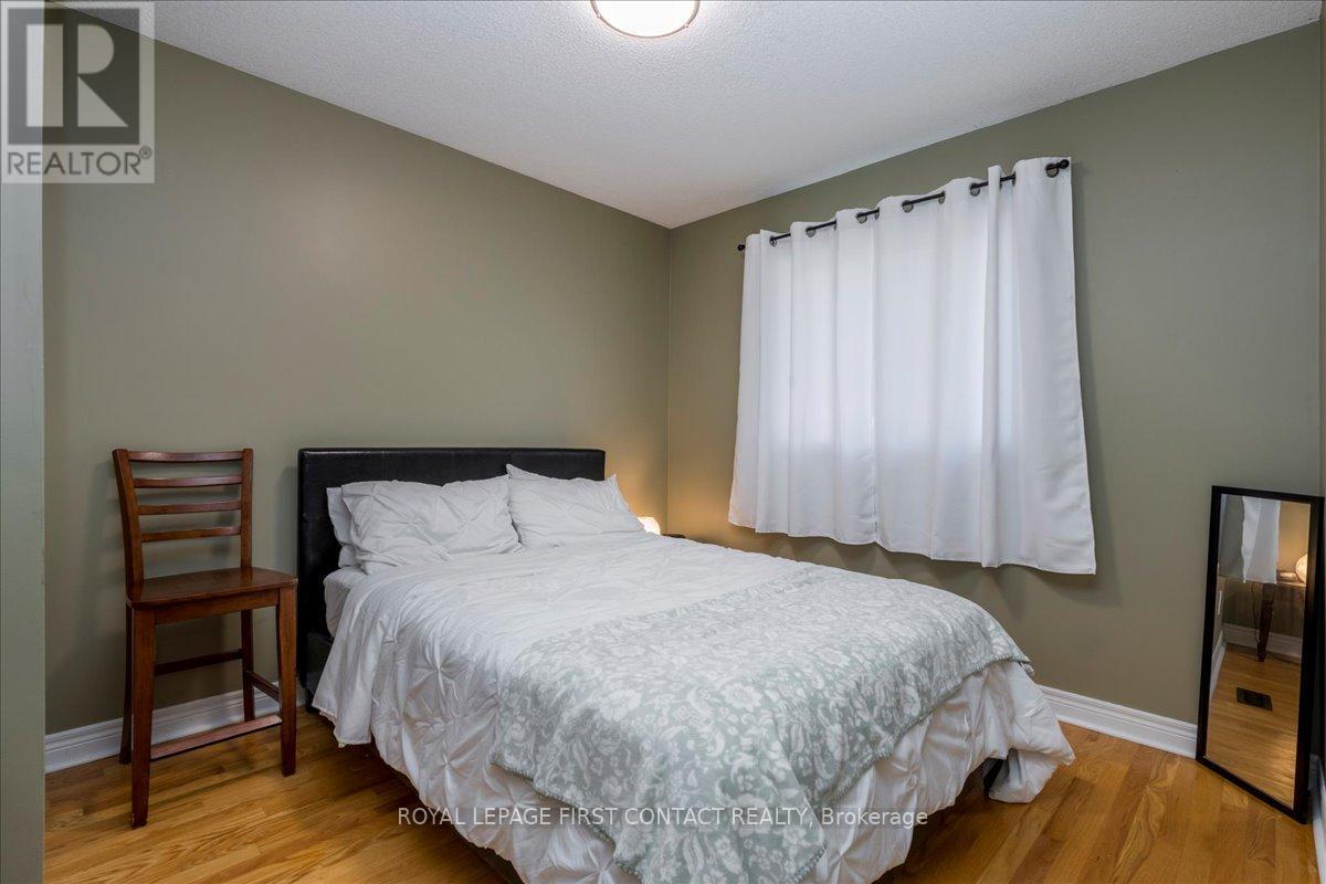 701 Happy Vale Drive E, Innisfil, Ontario  L9S 2E6 - Photo 16 - N12487462