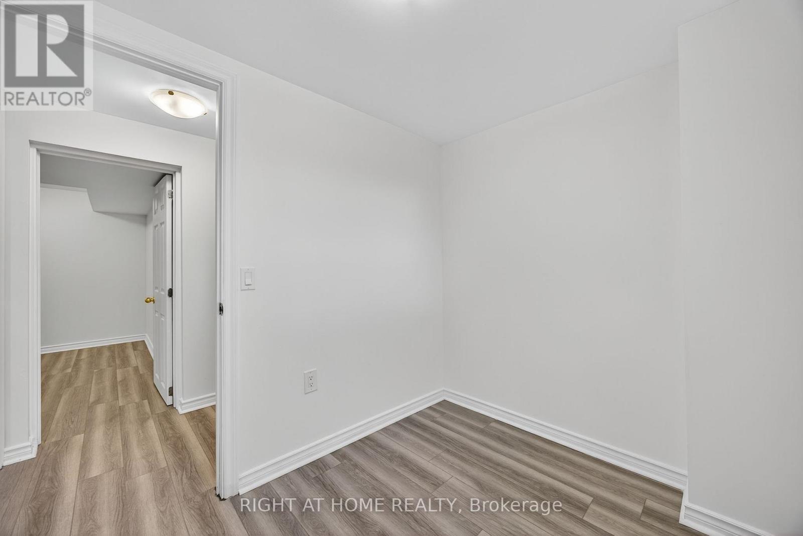 207 Scarlett Line, Oro-Medonte, Ontario  L0L 1V0 - Photo 23 - S12487447