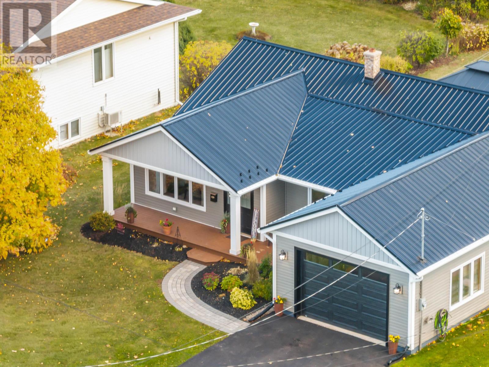 388 Highland Avenue, Summerside, Prince Edward Island  C1N 2M3 - Photo 3 - 202526817