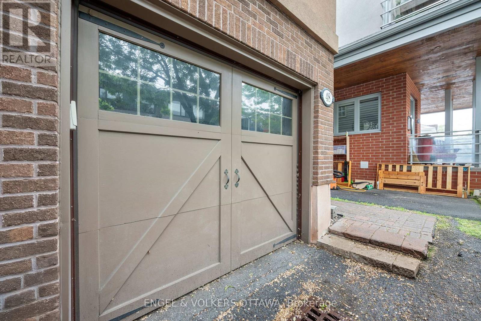 46 ELLA STREET, Ottawa, Ontario