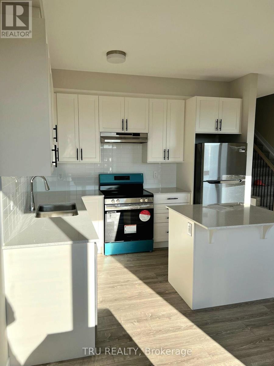 887 Andesite Terrace, Ottawa, Ontario  K2J 7H5 - Photo 14 - X12485493