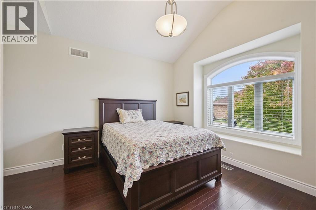 198 Piccadilly Square, New Hamburg, Ontario  N3A 0C7 - Photo 27 - 40780135