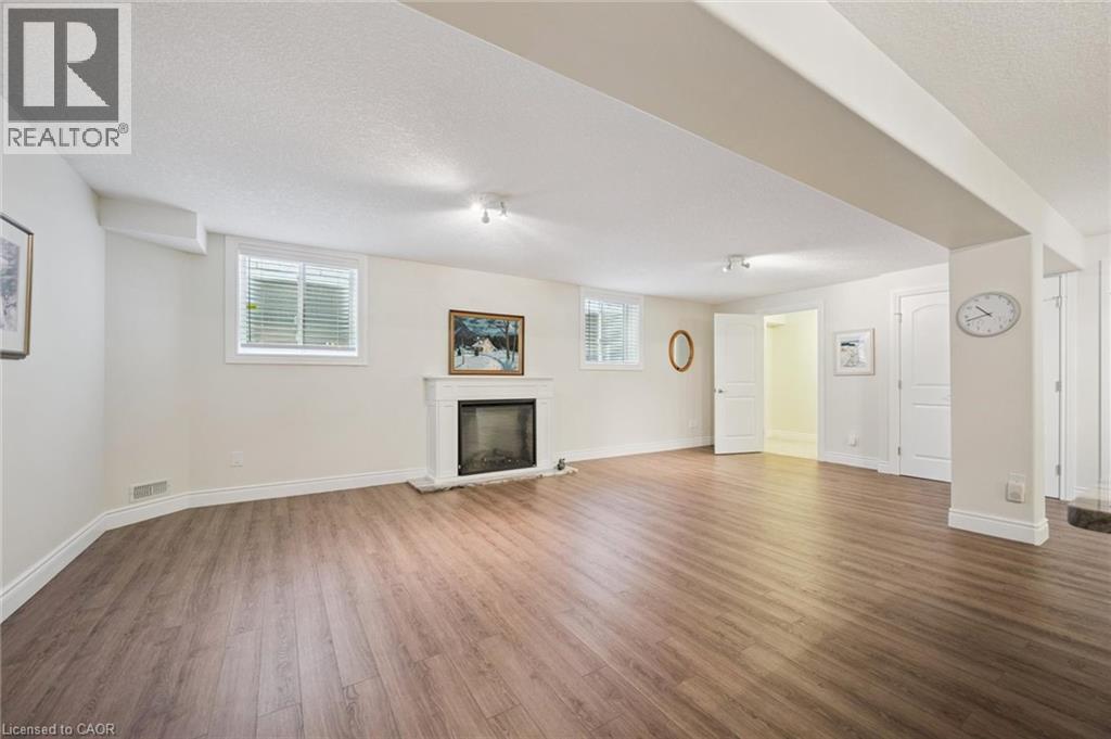 198 Piccadilly Square, New Hamburg, Ontario  N3A 0C7 - Photo 32 - 40780135