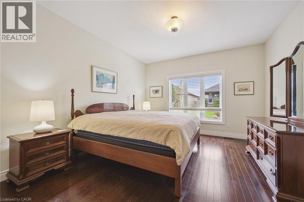 198 Piccadilly Square, New Hamburg, Ontario  N3A 0C7 - Photo 24 - 40780135