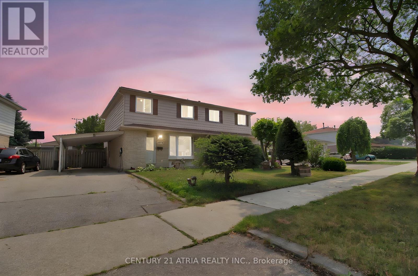 2616 Widemarr Road, Mississauga, Ontario  L5J 1M3 - Photo 2 - W12487385