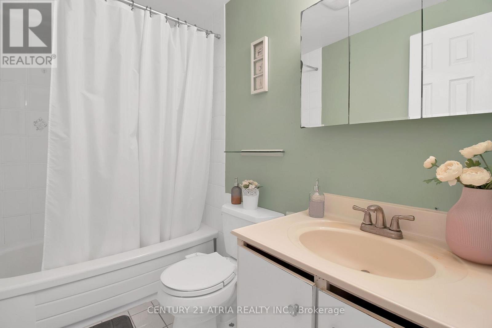 2616 Widemarr Road, Mississauga, Ontario  L5J 1M3 - Photo 22 - W12487385