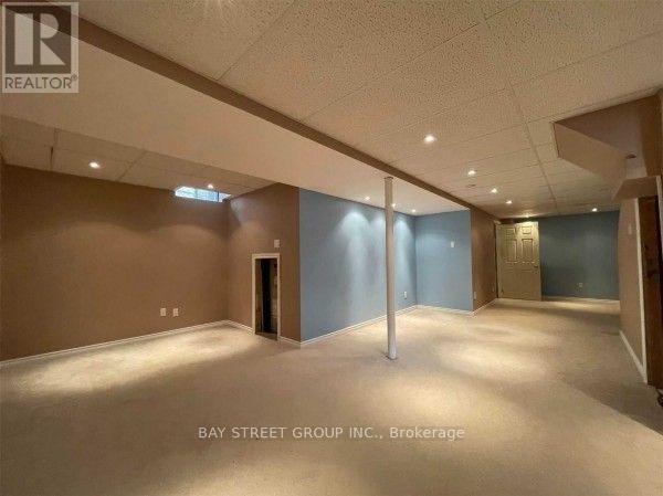 632 Fothergill Boulevard, Burlington, Ontario  L7L 6E3 - Photo 14 - W12487389