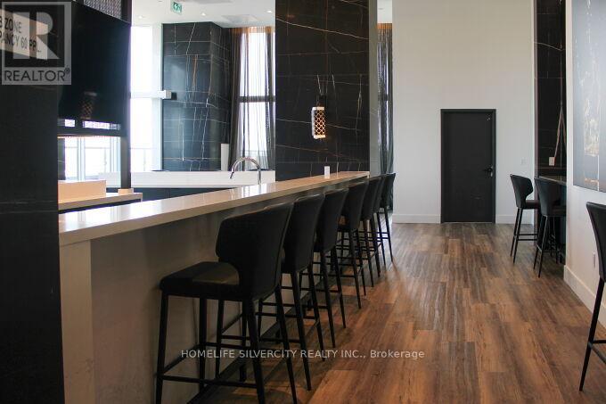 709 - 2481 Taunton Road, Oakville, Ontario  L6H 3R7 - Photo 34 - W12487391