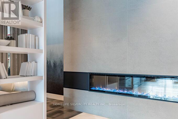 709 - 2481 Taunton Road, Oakville, Ontario  L6H 3R7 - Photo 9 - W12487391