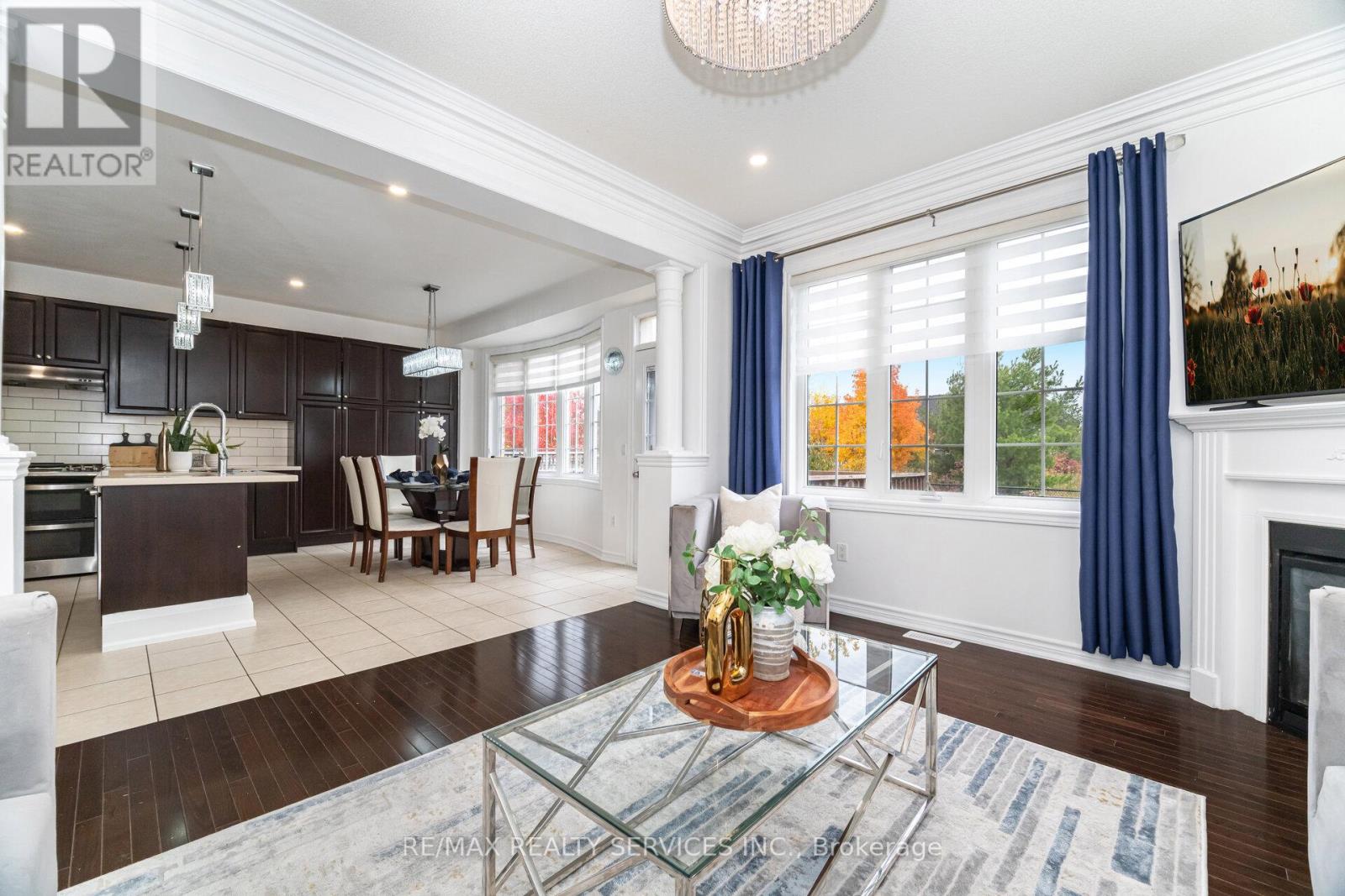 51 Larson Peak Road, Caledon, Ontario  L7C 3P3 - Photo 16 - W12487395