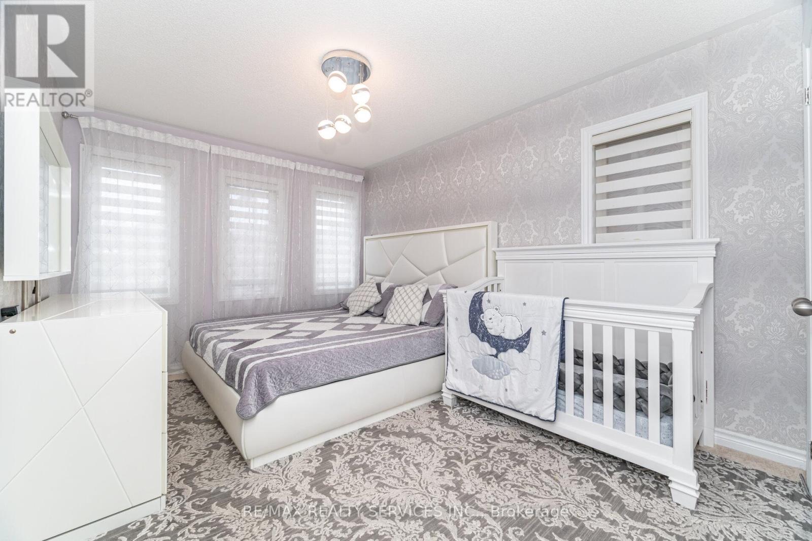 51 Larson Peak Road, Caledon, Ontario  L7C 3P3 - Photo 32 - W12487395