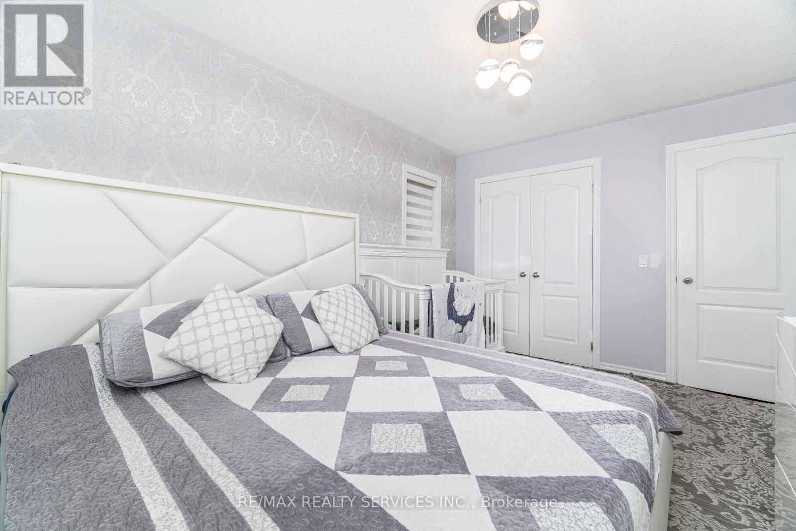 51 Larson Peak Road, Caledon, Ontario  L7C 3P3 - Photo 33 - W12487395