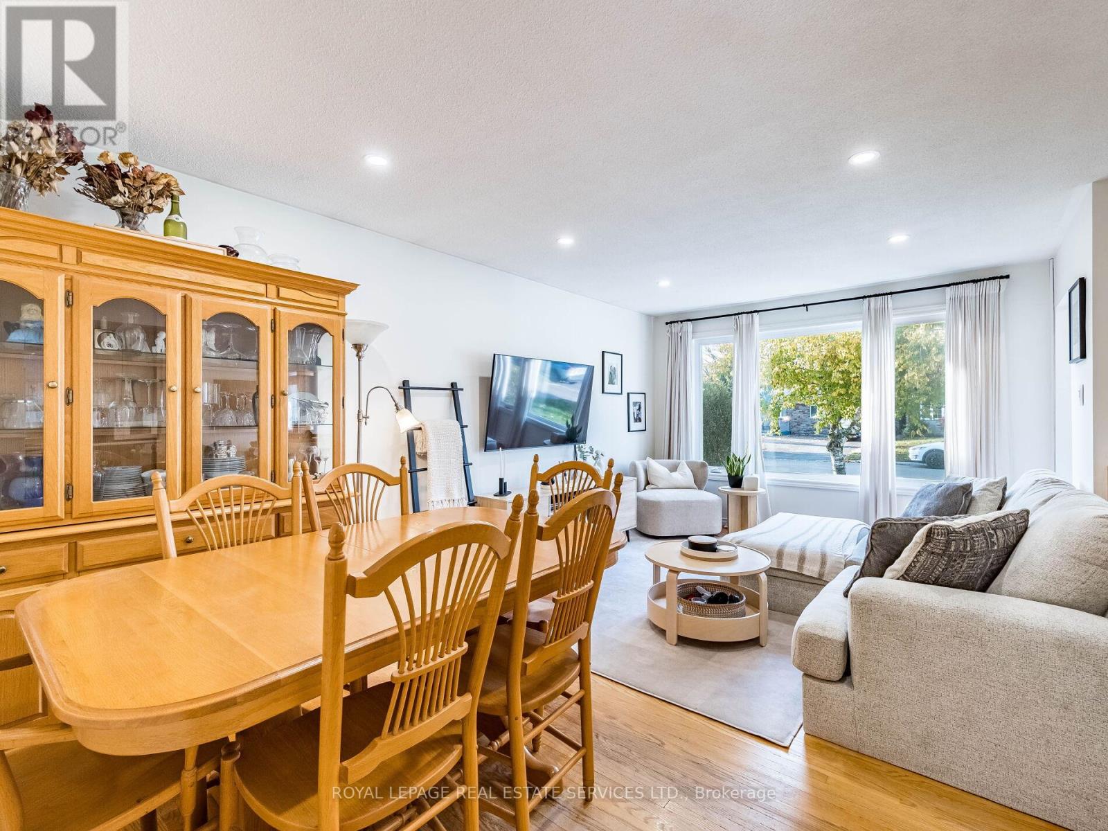 14 Finchley Crescent, Brampton, Ontario  L6T 3P5 - Photo 7 - W12487408