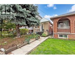 19 MORLAND ROAD, Toronto, Ontario