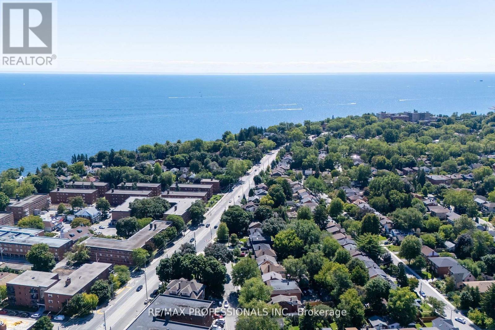 24 Queens Avenue, Toronto, Ontario  M8V 2N1 - Photo 44 - W12487420