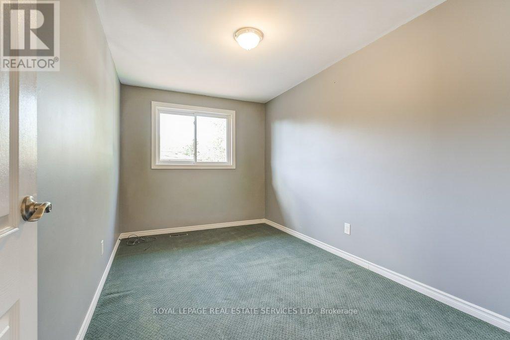 1232 Napier Crescent, Oakville, Ontario  L6H 2A4 - Photo 18 - W12487421