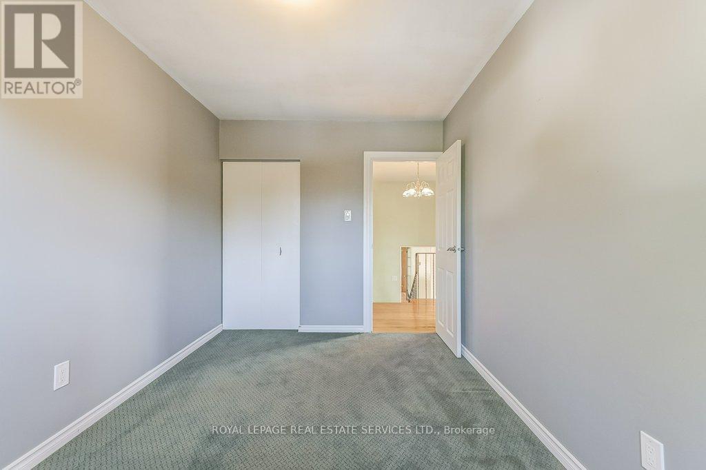 1232 Napier Crescent, Oakville, Ontario  L6H 2A4 - Photo 19 - W12487421