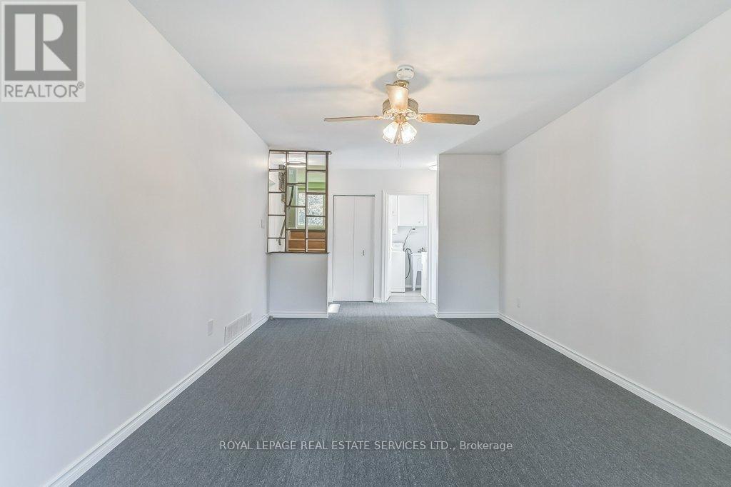 1232 Napier Crescent, Oakville, Ontario  L6H 2A4 - Photo 26 - W12487421