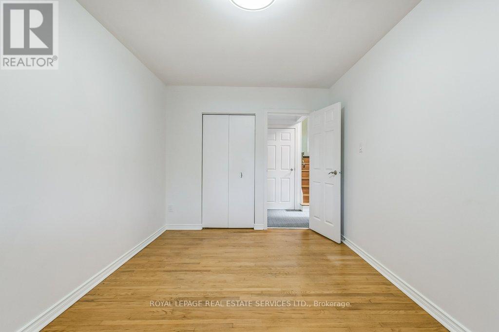 1232 Napier Crescent, Oakville, Ontario  L6H 2A4 - Photo 29 - W12487421