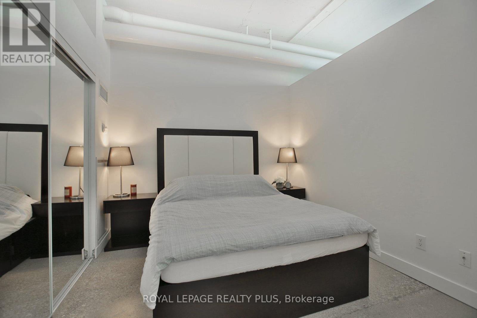 1016 - 2 Fieldway Road, Toronto, Ontario  M8Z 0B9 - Photo 17 - W12487441