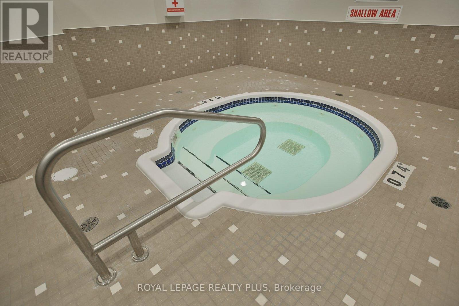 1016 - 2 Fieldway Road, Toronto, Ontario  M8Z 0B9 - Photo 23 - W12487441