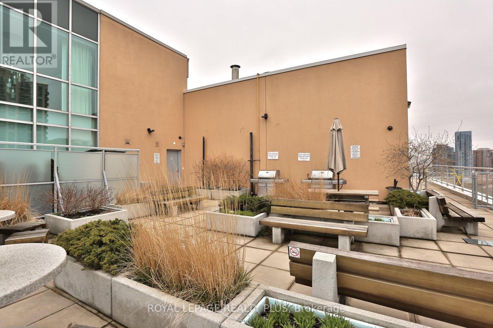 1016 - 2 Fieldway Road, Toronto, Ontario  M8Z 0B9 - Photo 24 - W12487441