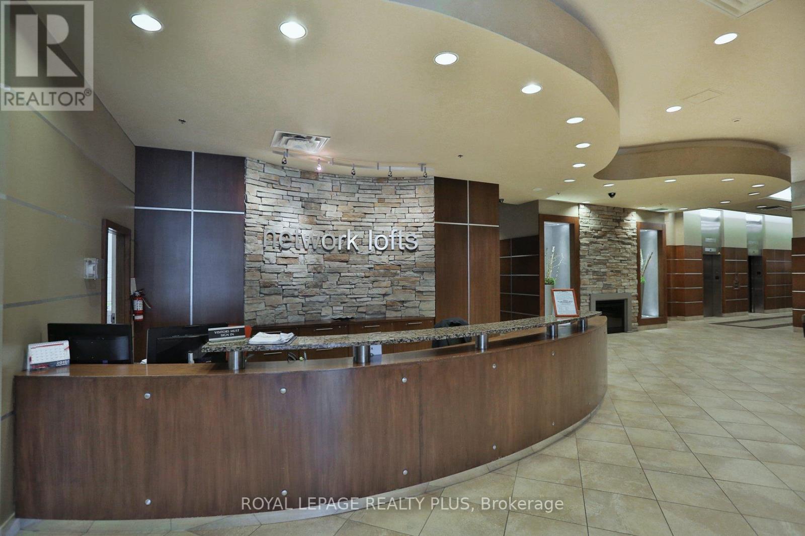 1016 - 2 Fieldway Road, Toronto, Ontario  M8Z 0B9 - Photo 4 - W12487441