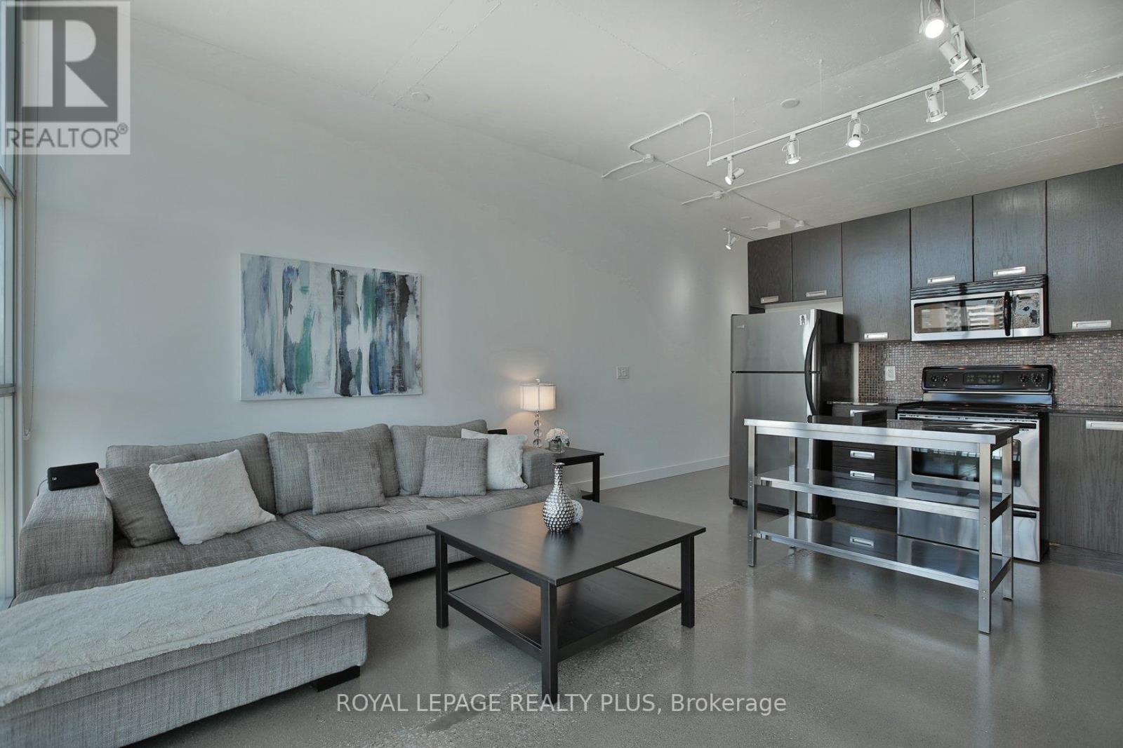 1016 - 2 Fieldway Road, Toronto, Ontario  M8Z 0B9 - Photo 9 - W12487441