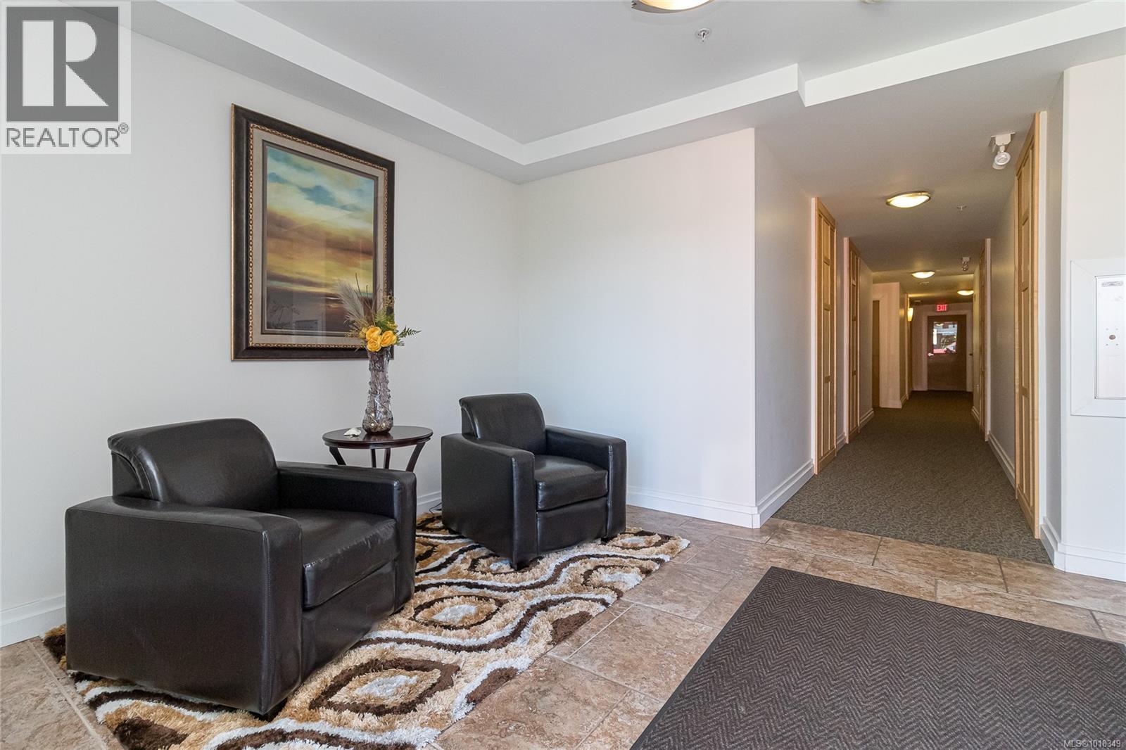 204 2415 Amherst Ave, Sidney, British Columbia  V8L 2H1 - Photo 4 - 1018349