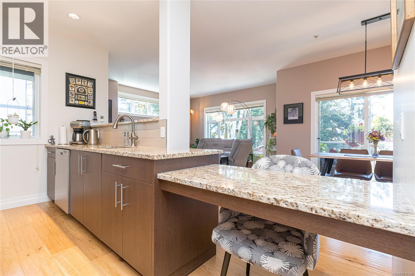 204 2415 Amherst Ave, Sidney, British Columbia  V8L 2H1 - Photo 18 - 1018349