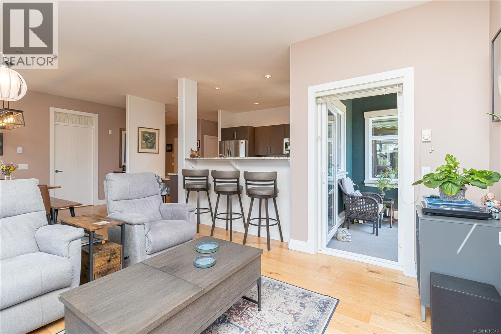 204 2415 Amherst Ave, Sidney, British Columbia  V8L 2H1 - Photo 8 - 1018349