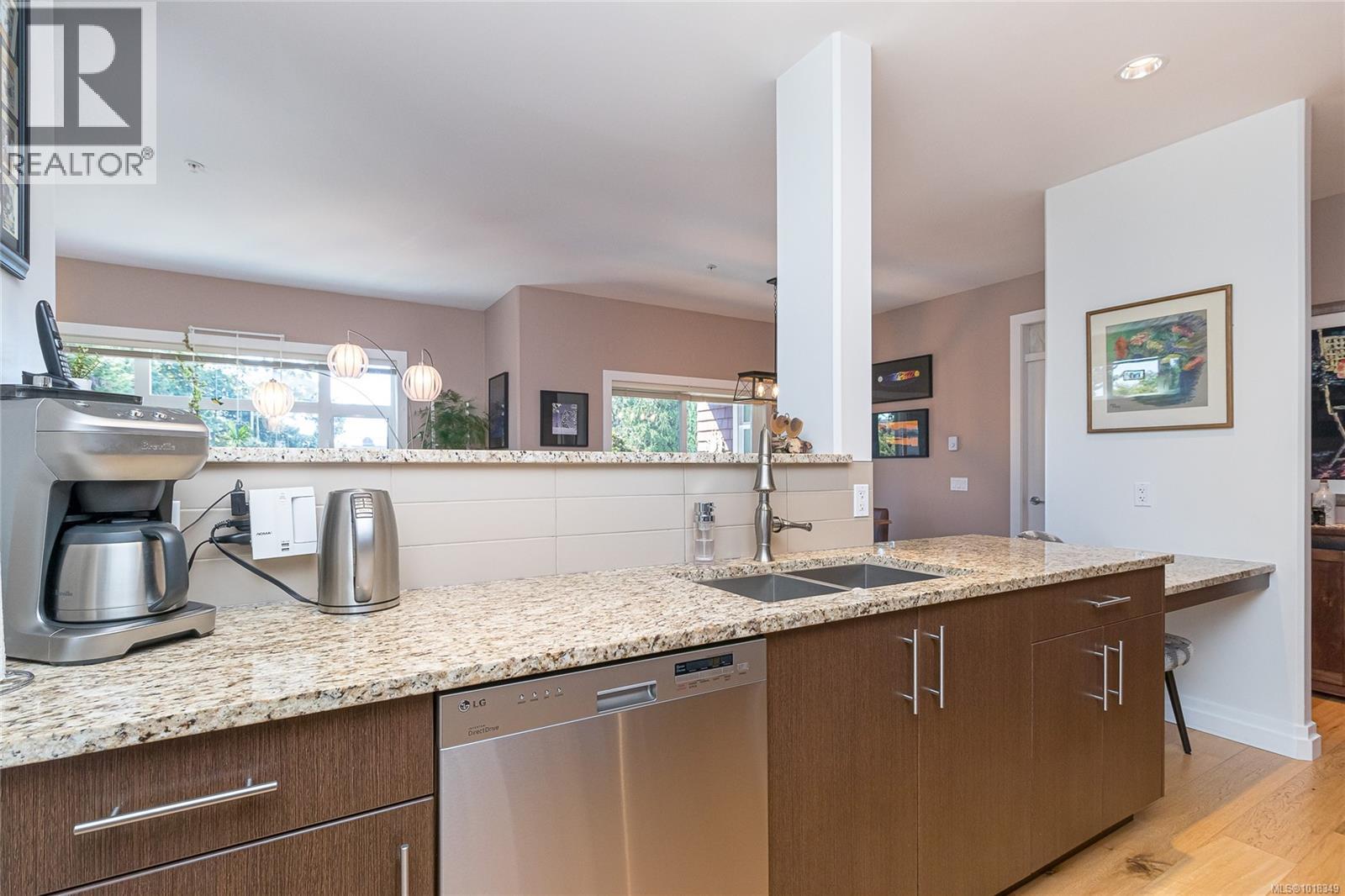 204 2415 Amherst Ave, Sidney, British Columbia  V8L 2H1 - Photo 16 - 1018349