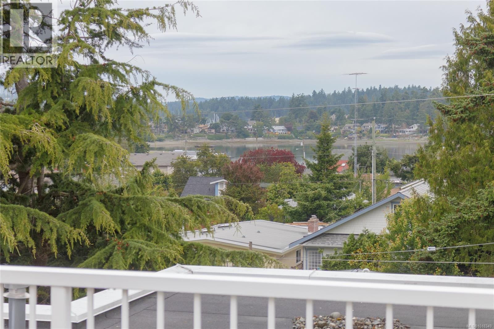 204 2415 Amherst Ave, Sidney, British Columbia  V8L 2H1 - Photo 36 - 1018349