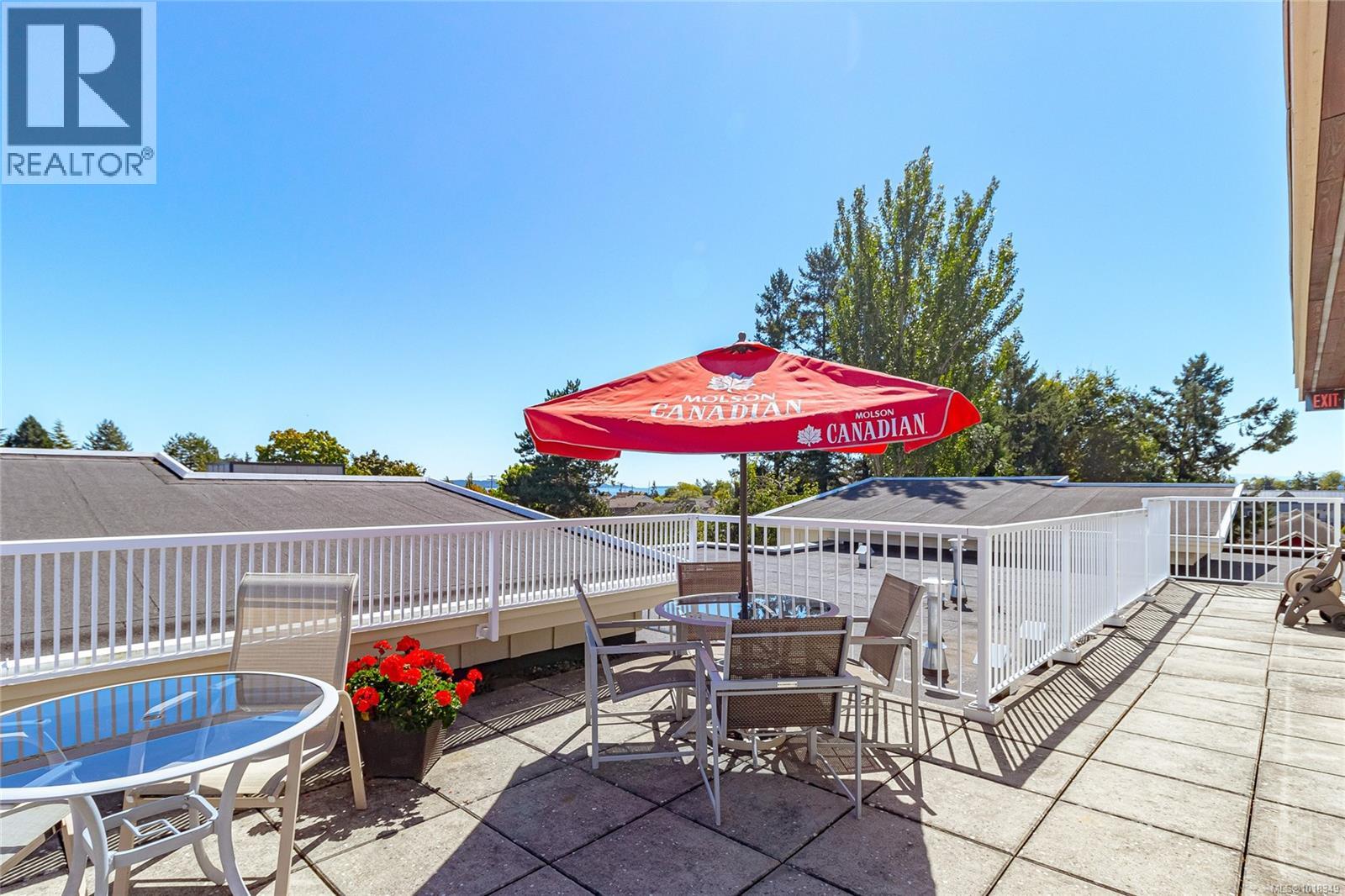 204 2415 Amherst Ave, Sidney, British Columbia  V8L 2H1 - Photo 37 - 1018349