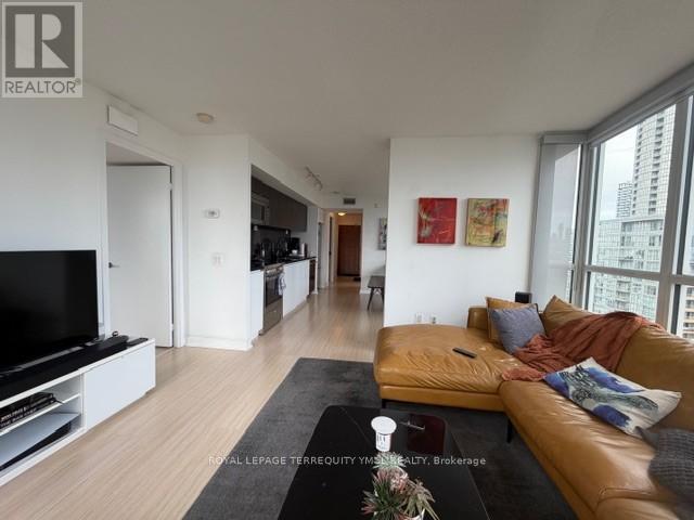 2701 - 85 Queens Wharf Road, Toronto, Ontario  M5V 0J9 - Photo 10 - C12487388