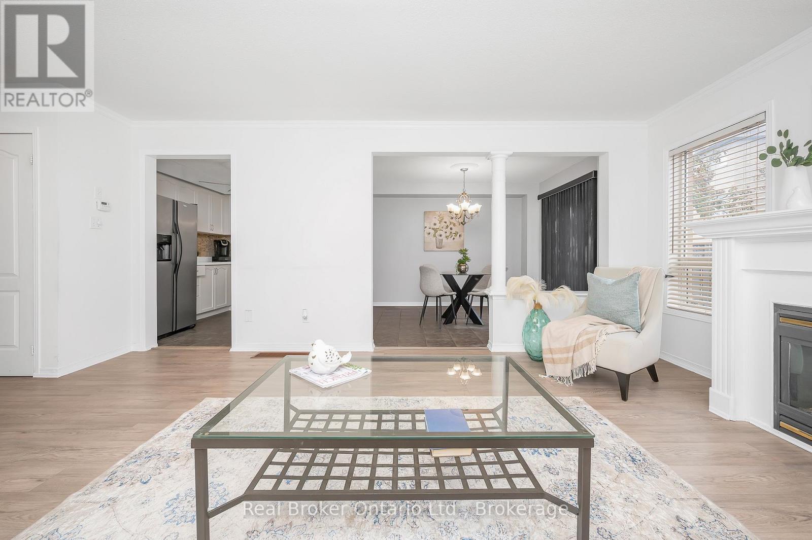 248 Hawkview Boulevard, Vaughan, Ontario  L4H 2G6 - Photo 9 - N12474331