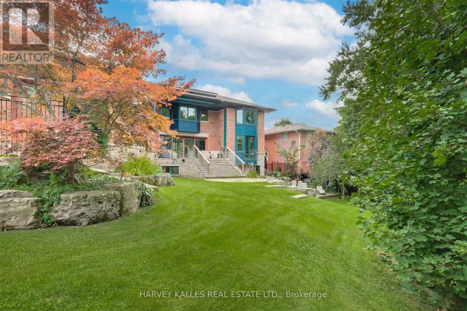 89 Kingsway Crescent, Toronto, Ontario  M8X 2R8 - Photo 40 - W12433346