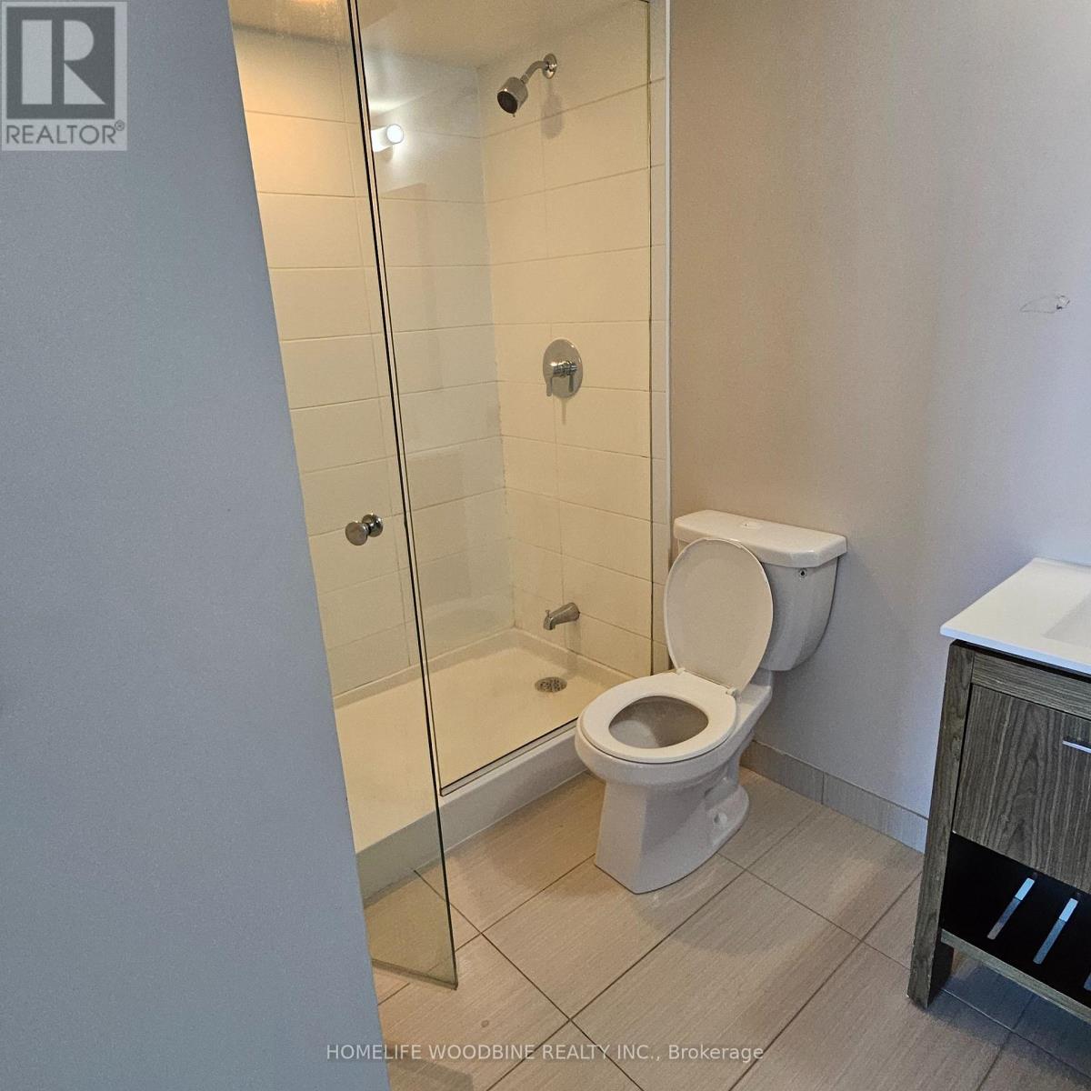 918 - 80 Esther Lorrie Drive, Toronto, Ontario  M9W 0C6 - Photo 13 - W12467812