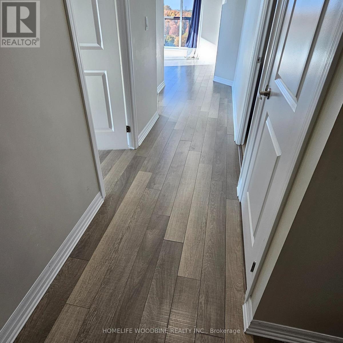 918 - 80 Esther Lorrie Drive, Toronto, Ontario  M9W 0C6 - Photo 3 - W12467812