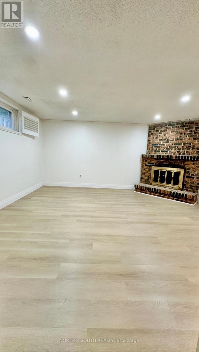 28 Lindridge Avenue, Brampton, Ontario  L6S 3X1 - Photo 11 - W12481410