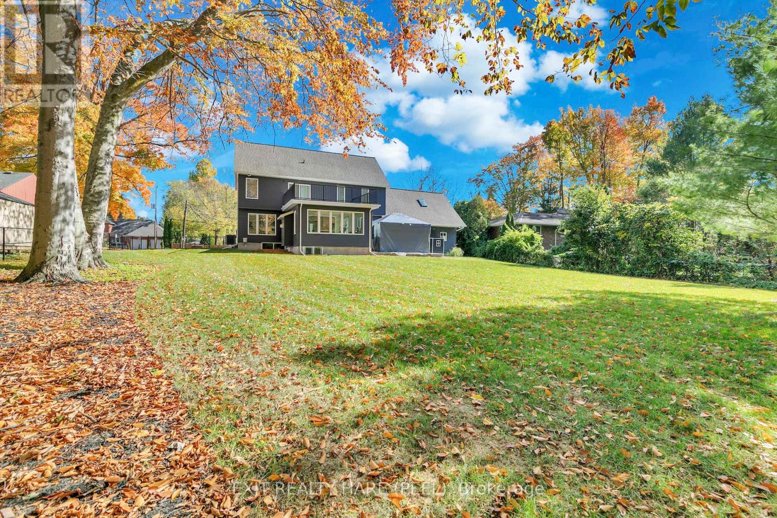 990 Haist Street, Pelham, Ontario  L0S 1E4 - Photo 48 - X12487398