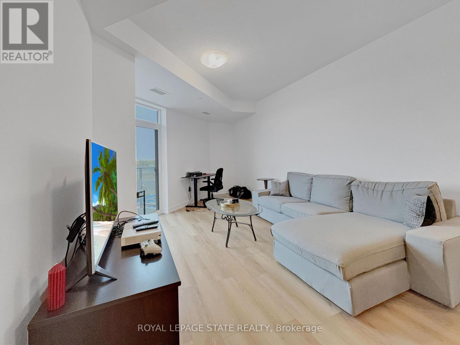 10 Mallard Trail, Hamilton (Waterdown), Ontario  L8B 2A7 - Photo 12 - X12487401