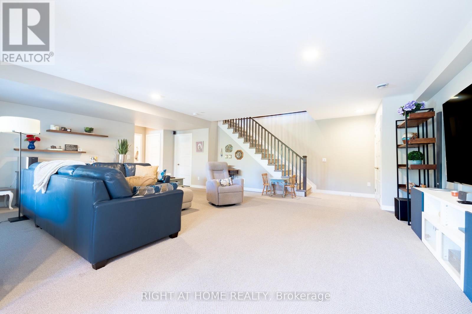 106 Coyle Court, Welland, Ontario  L3C 0E2 - Photo 20 - X12487429