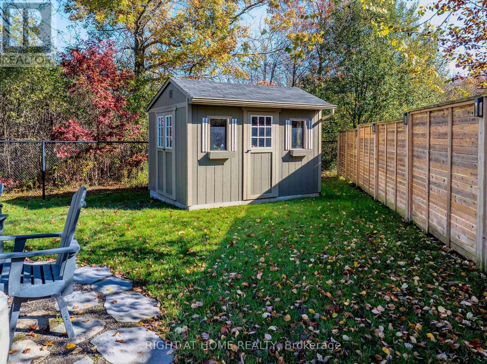 106 Coyle Court, Welland, Ontario  L3C 0E2 - Photo 33 - X12487429