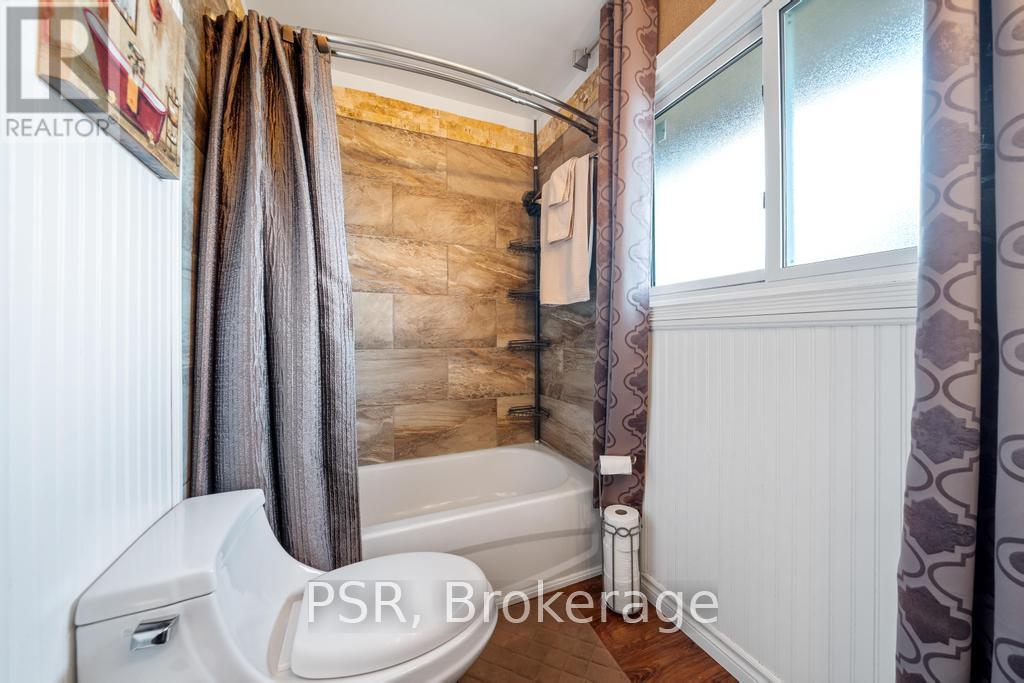 117 Sunrise Drive, Hamilton (Greenford), Ontario  L8K 4C5 - Photo 18 - X12487442