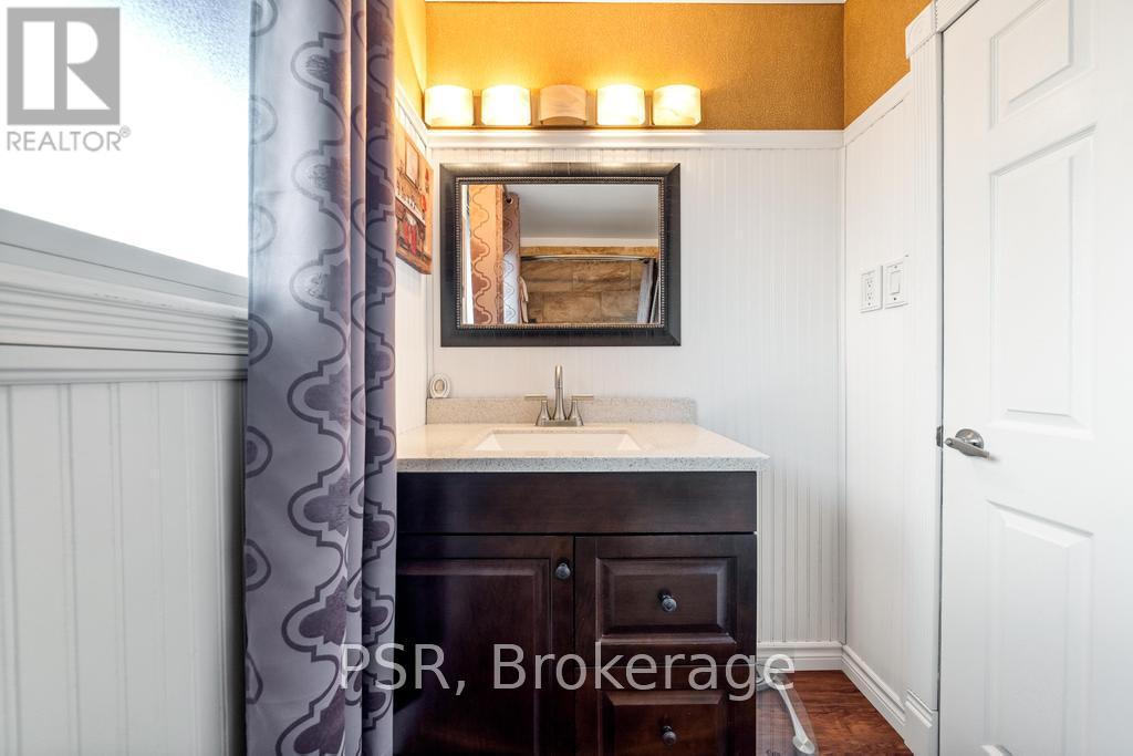 117 Sunrise Drive, Hamilton (Greenford), Ontario  L8K 4C5 - Photo 19 - X12487442