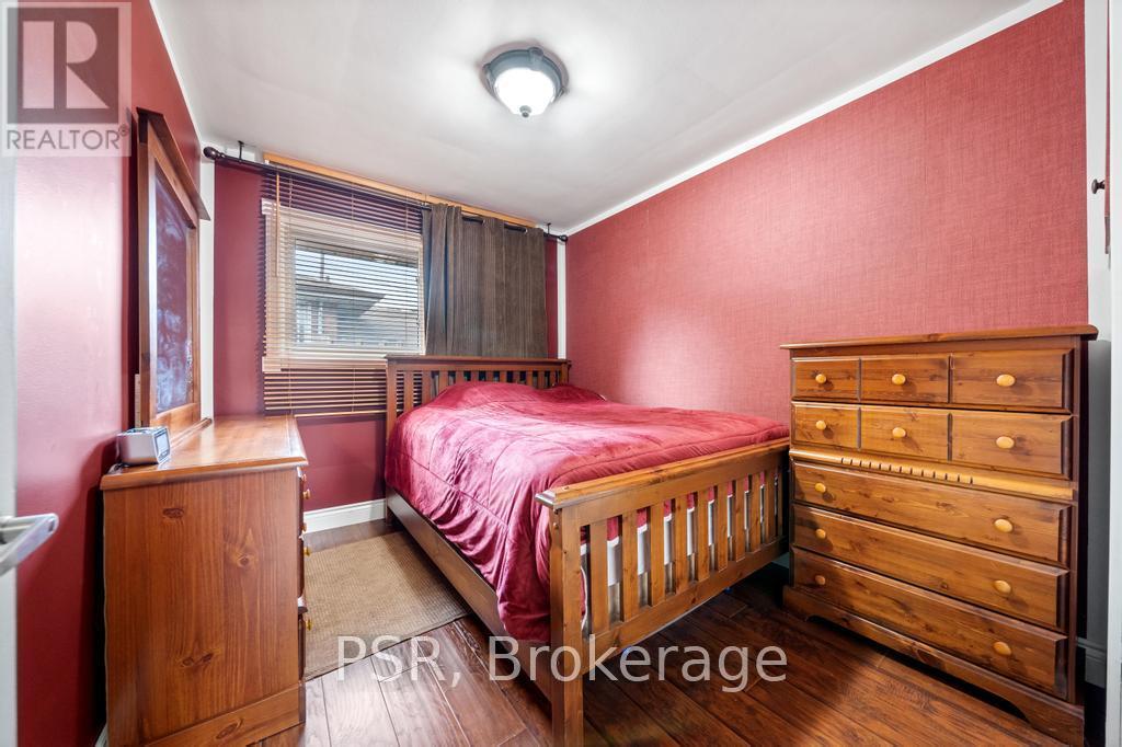 117 Sunrise Drive, Hamilton (Greenford), Ontario  L8K 4C5 - Photo 22 - X12487442