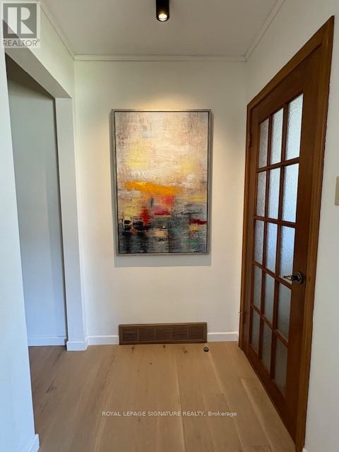 7321 Fern Avenue, Niagara Falls, Ontario  L2G 5H3 - Photo 2 - X12487453