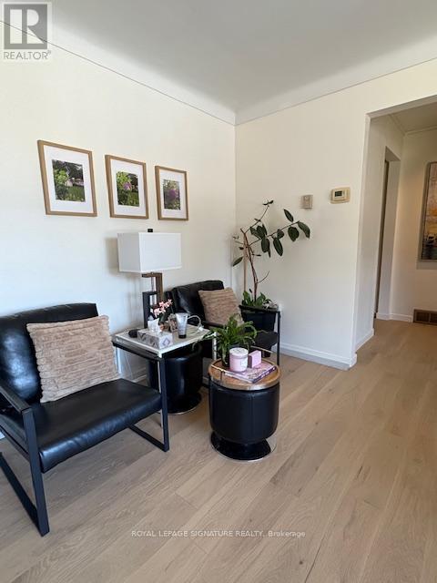 7321 Fern Avenue, Niagara Falls, Ontario  L2G 5H3 - Photo 4 - X12487453